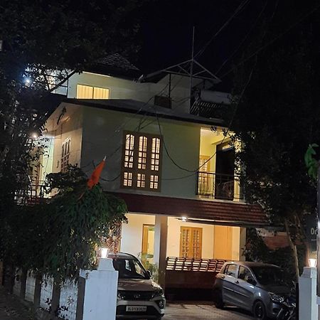 Oriole Homestay Thekkady Esterno foto