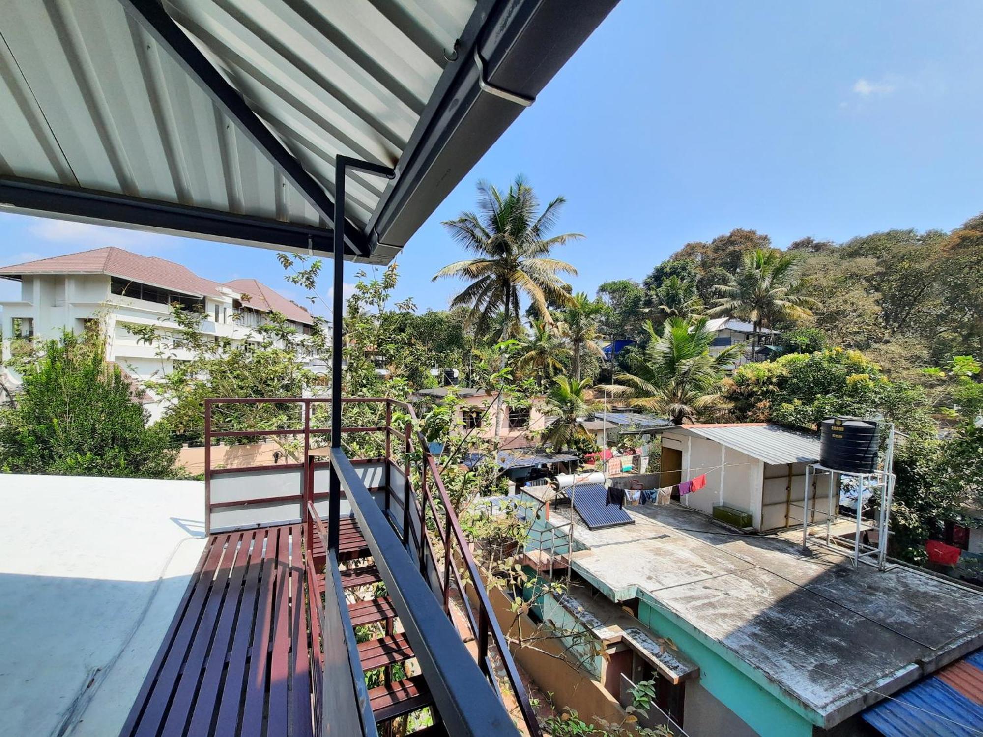 Oriole Homestay Thekkady Esterno foto